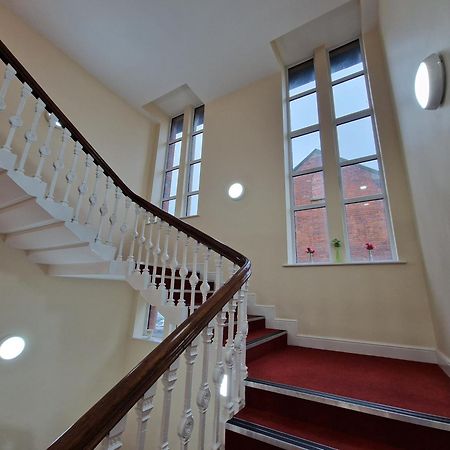 Ferienwohnung Birch Hill Clock Tower Rochdale Exterior foto