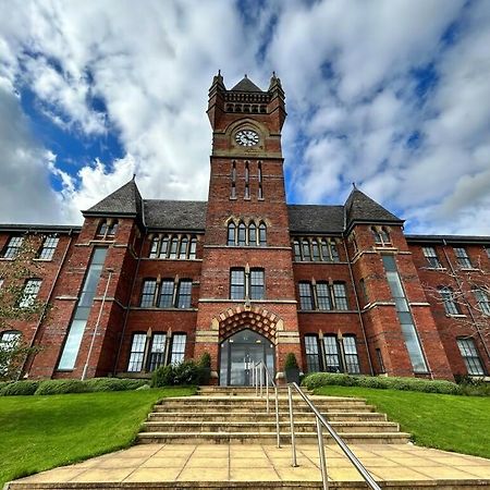 Ferienwohnung Birch Hill Clock Tower Rochdale Exterior foto